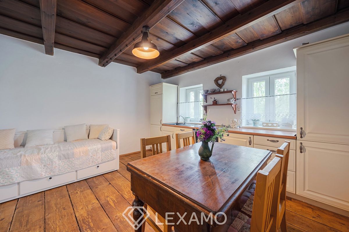 Prodej rodinného domu 90 m², pozemek 523 m²